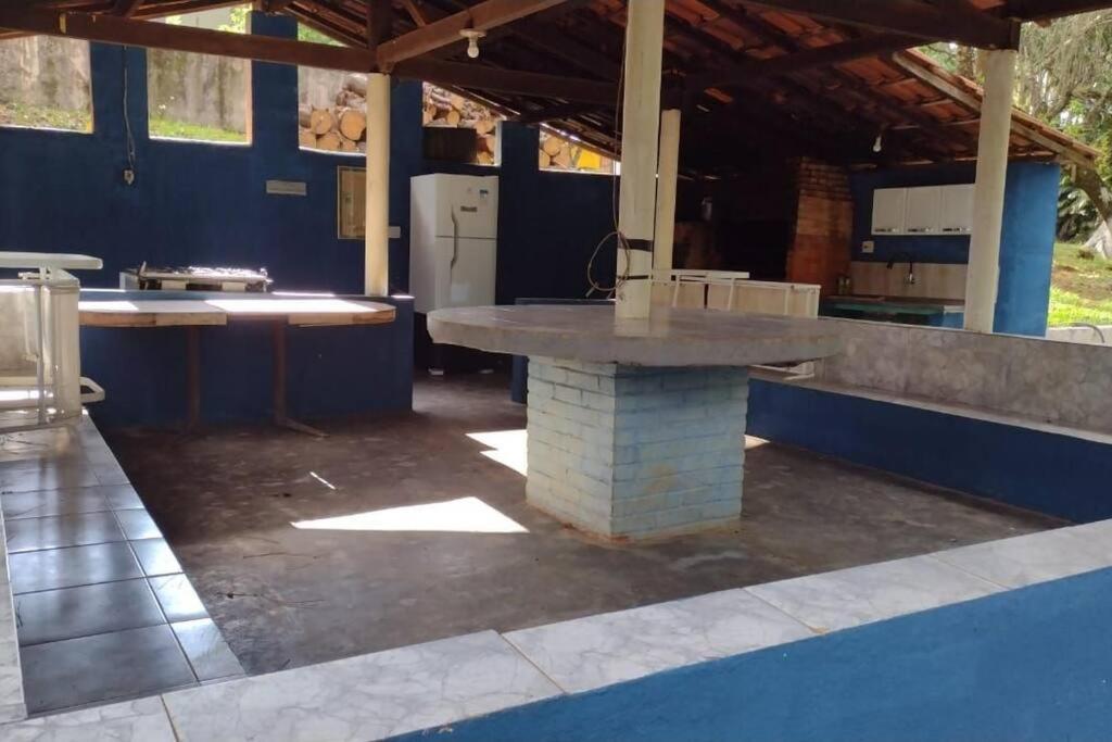 Chacara Com Piscina Em Condominio Fechado Prox Shopping Outlet Catarina マイリンケ エクステリア 写真